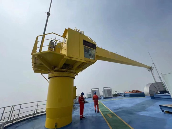 ​山东济宁船用起重机公司船用起重机制造严格 符合标准