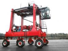 广东珠海起重机厂家集装箱跨运车的购置成本影响因素 