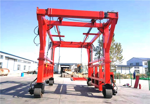 广西玉林35吨跨运车主要搬运的集装箱规格 