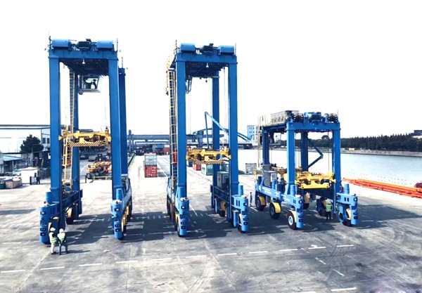 不同吨位集装箱跨运车，如何选才合适