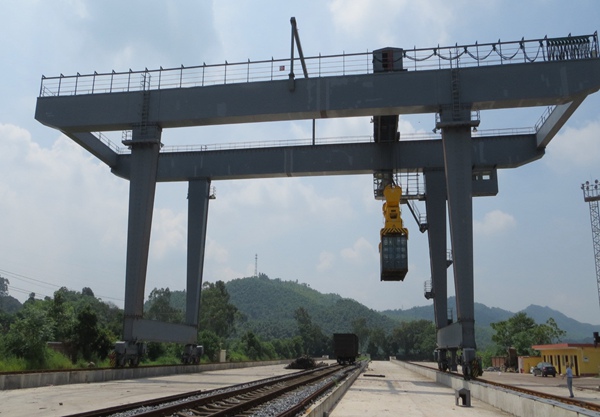 山东青岛起重机厂家轨道基础沉降对起重机的影响 